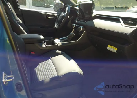 2025 Toyota Rav4 Xse из США, поврежденный, VIN 4T3E6RFV5SU180523